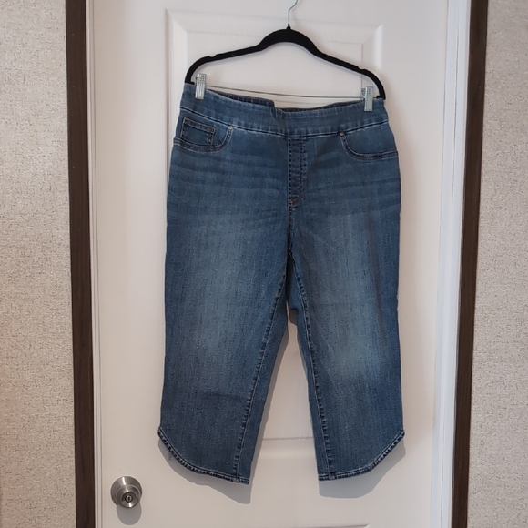 Chico's Denim - Chico's Pull On Capri Jeans